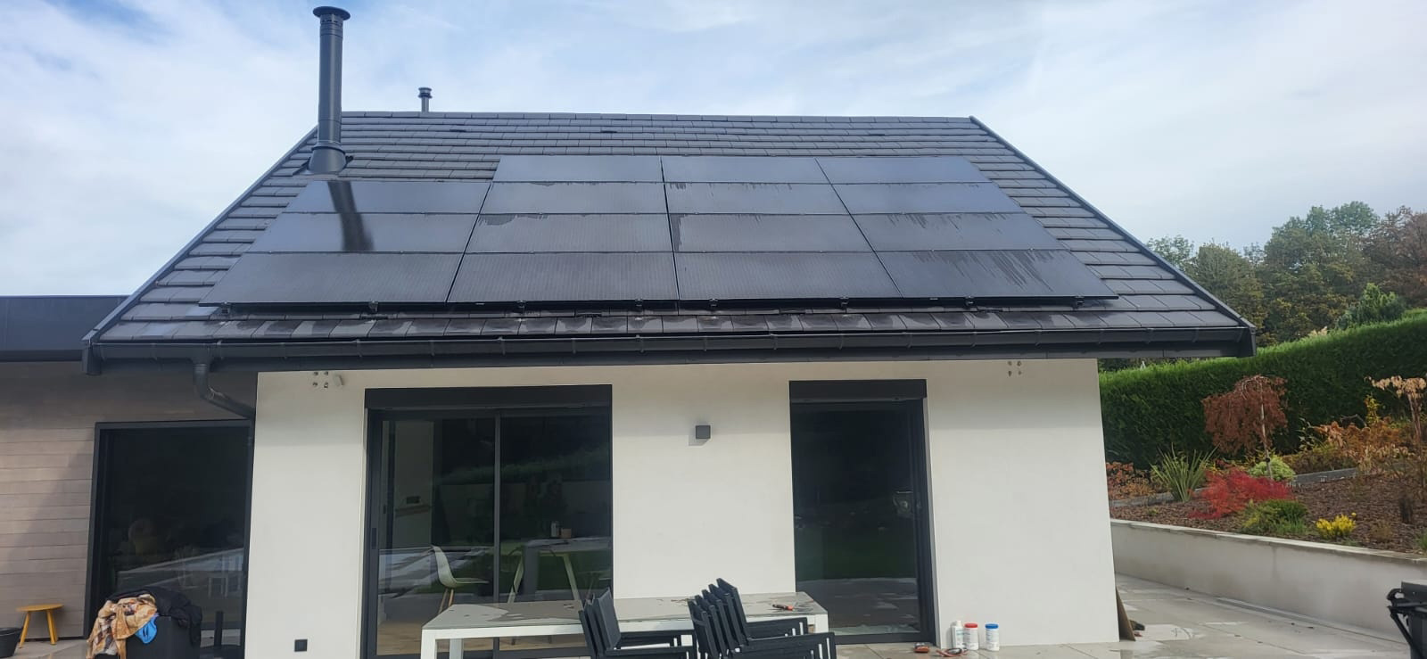 ag-solaire-avec-installation-panneau-solaire-toiture-particulier